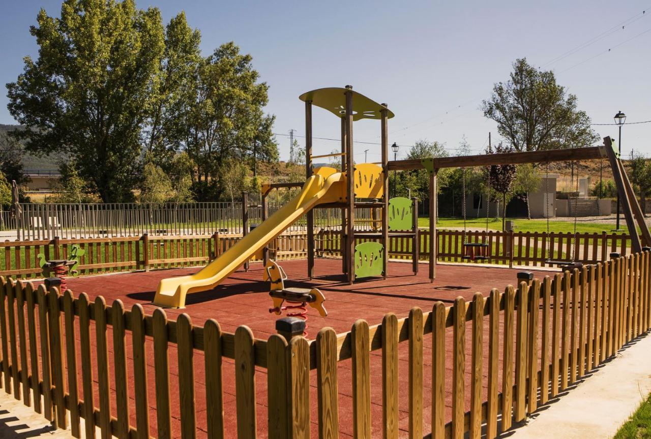 El Arrebol Comfort Camp Jaca Zewnętrze zdjęcie